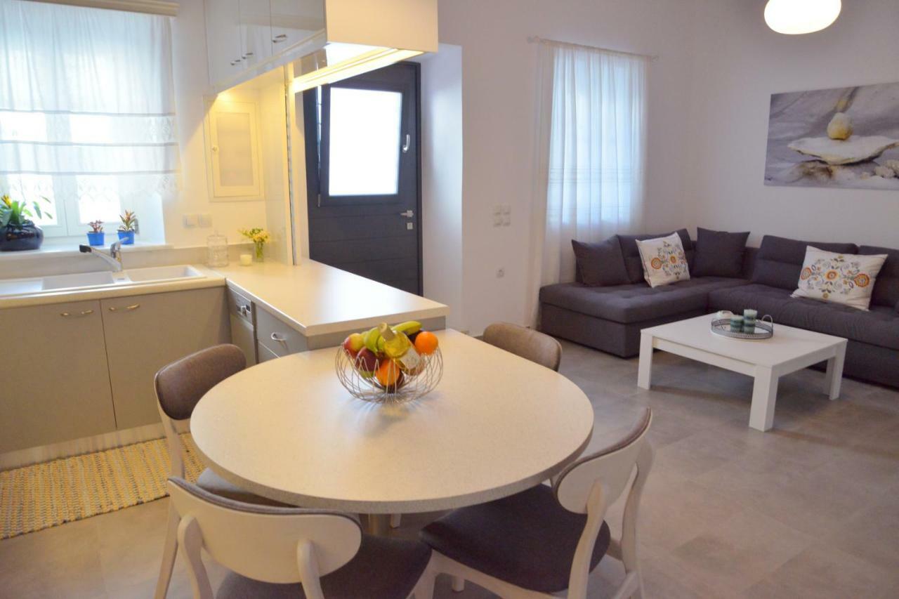 Christina's Luxury Village House Plaka  Extérieur photo