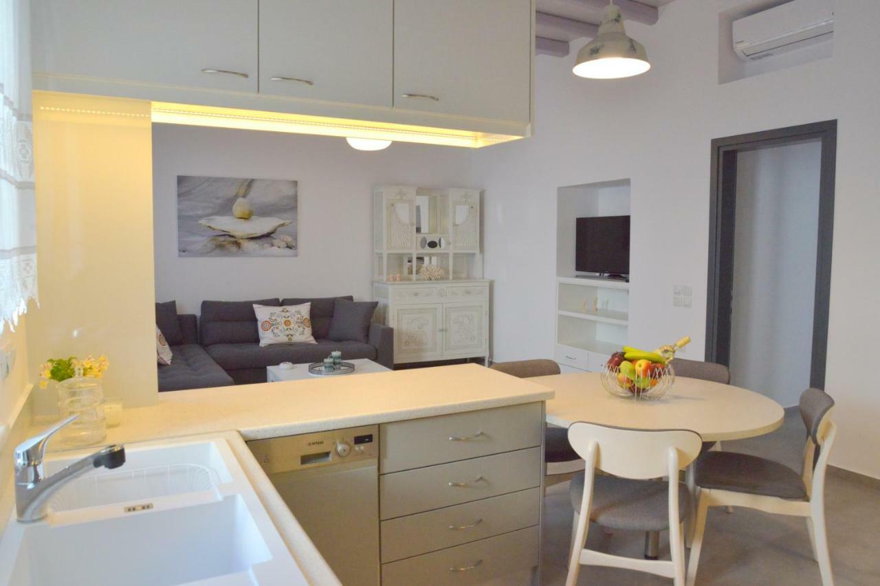 Christina's Luxury Village House Plaka  Extérieur photo
